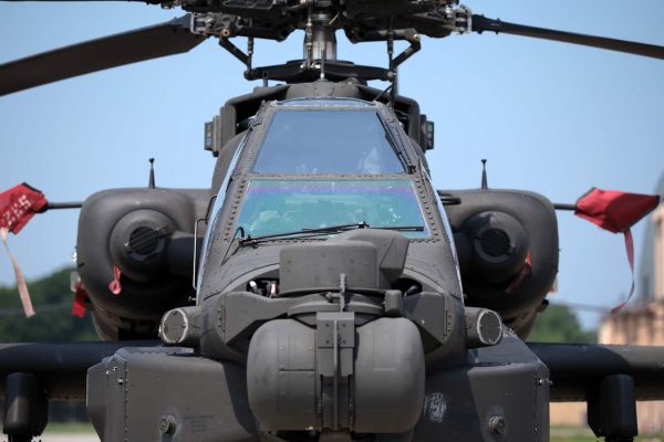 Army Probes Apache Helicopter Maneuvers Over Tennessee as Nationwide ‘No Kings’ Rallies Surge