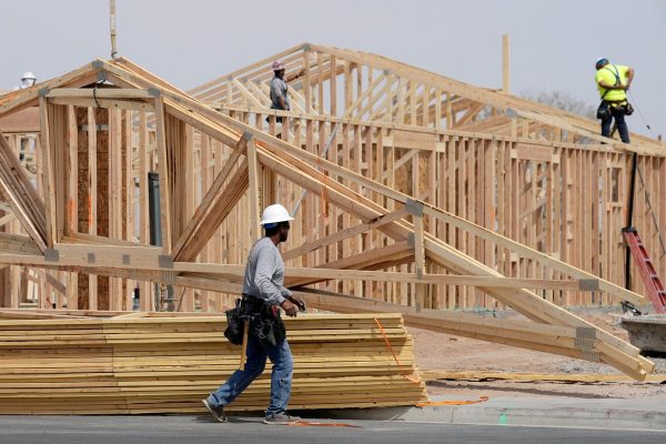 US Job Openings Surge Unexpectedly to Nearly 7 Million Despite Labor Market Strain