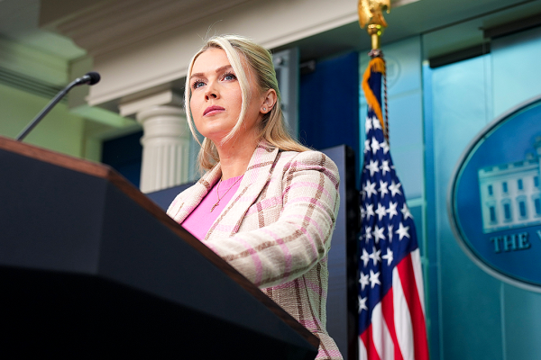 White House Fiercely Denies CNN Report Claiming Trump Team Unprepared for Hormuz Crisis
