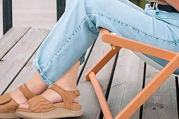 As Summer Approaches, Demand Surges for Advanced Arch-Support Sandals