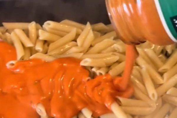 British Dad Goes Viral With $3.50 Three-Ingredient Family Feast