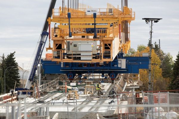 Edmonton LRT Expansion Triggers New Wave of West End Lane Closures
