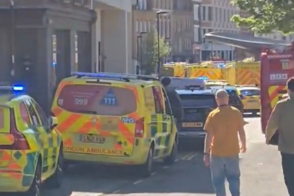 Farringdon Station Evacuated After Suspected Gas Leak Leaves Commuters Unwell