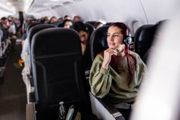 Flight Attendant Warns: Avoid Shorts and Skirts for Better Plane Hygiene