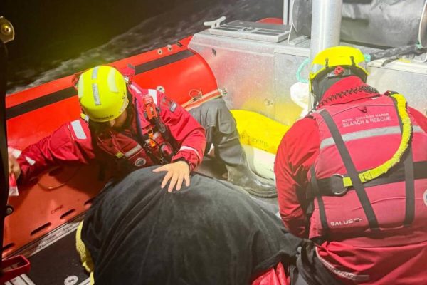 Good Samaritans Credited in Dramatic Saanich Waterfront Rescue