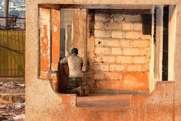 Mali Military Faces Coordinated Attacks in Capital and Northern Regions