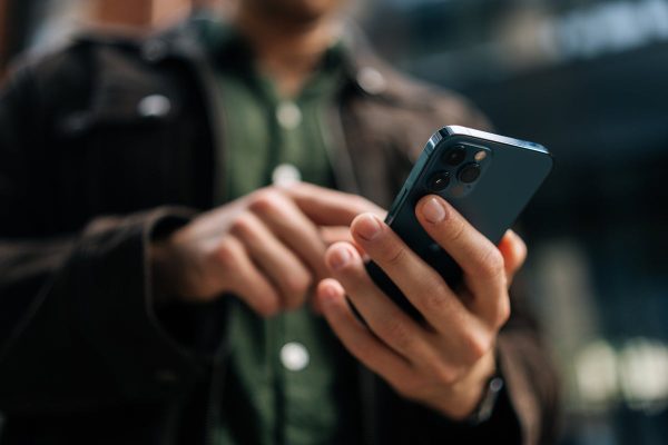 Samsung to Discontinue Proprietary Messages App in July Shift