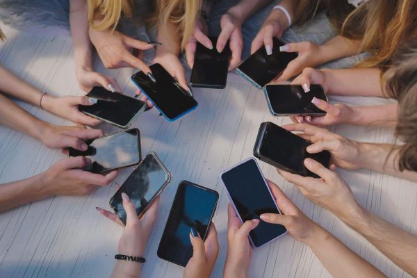 Smaller Mobile Networks Outshine Industry Giants in New Consumer Rankings