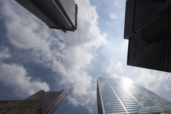 Strategic Bet on CoreWeave Propels IMCO to 7.4% Annual Gain