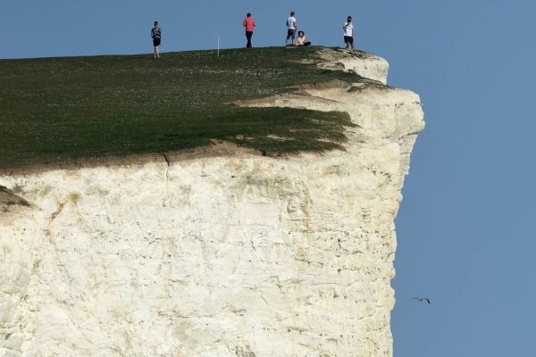 When Pranks Turn Perilous: The 2001 ‘Titanic’ Hoax That Damaged a British Landmark