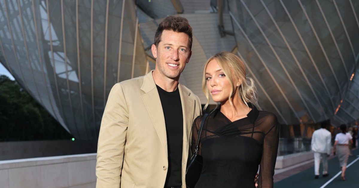 ‘Call Her Daddy’ Host Alex Cooper Announces First Pregnancy Amid Brand Expansion