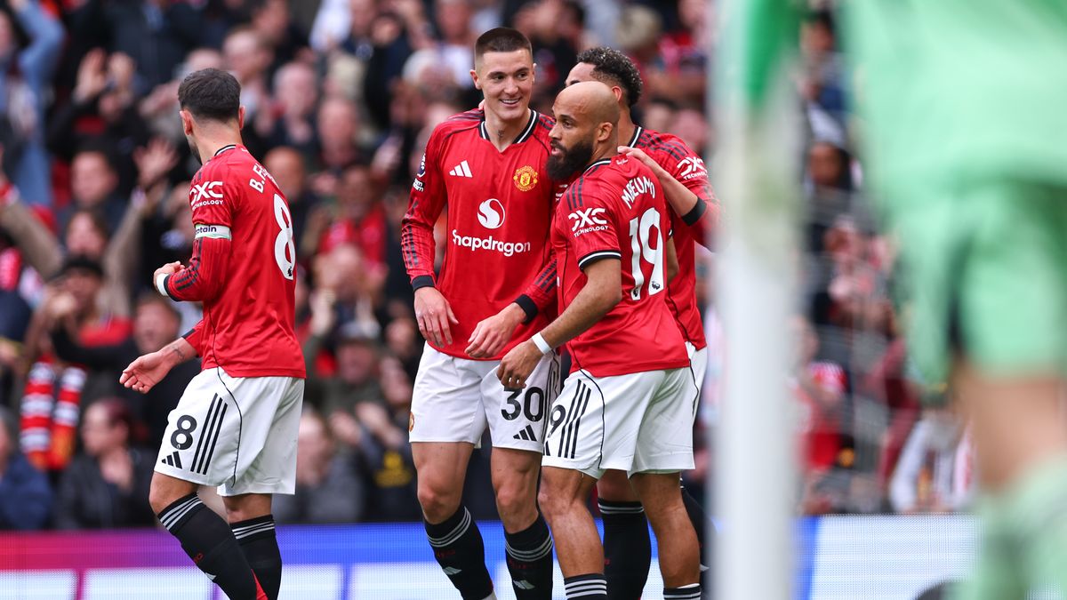 Manchester United Clinch Champions League Berth in Thrilling Liverpool Victory