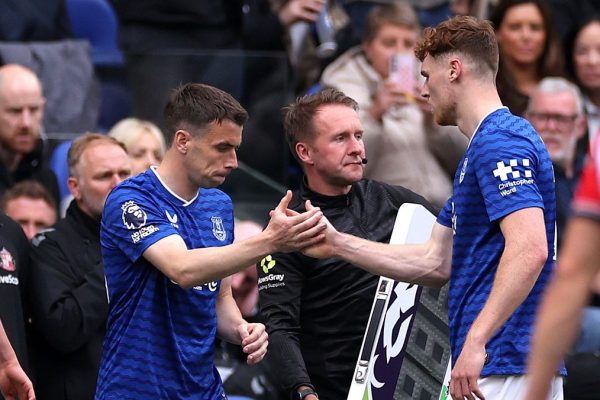 Moyes Defends O’Brien Selection Following Everton’s Costly Collapse
